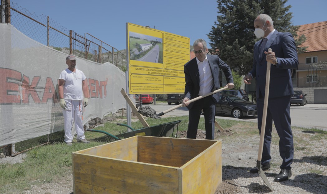 Počela izgradnja svlačionica i pomoćnog terena na Cetinju