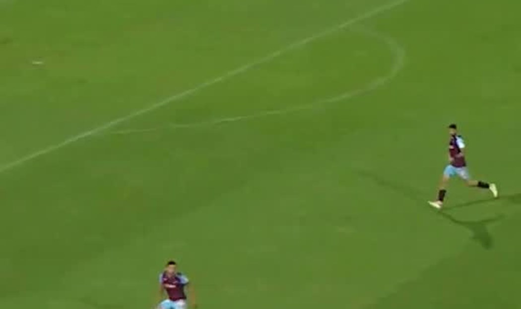 Jovetićev gol, Bulatović do prve asistencije u...