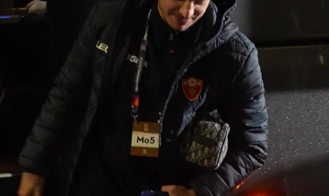 Dolazak igrača na Gradski stadion u Nikšiću 🔴🟡