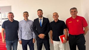 ,,Pro“ licenca za Novovića