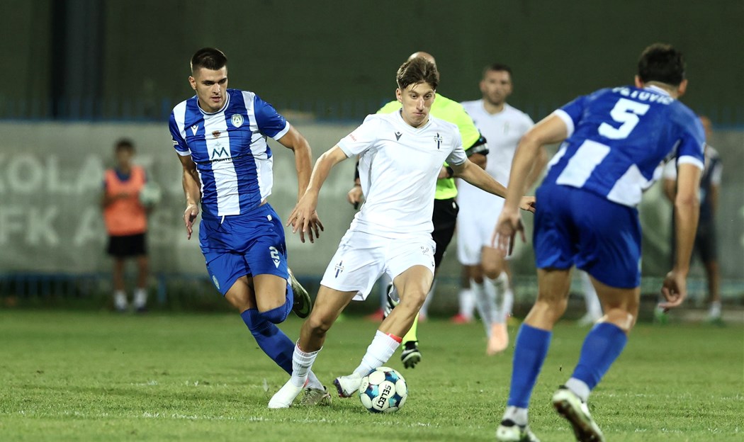 Mornar slavio u goleadi, remi u Tivtu