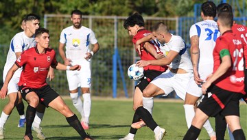 Otrant lider, Sutjeska ubjedljiva